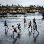 Birmania, Sittwe, 1994. Foto di Steve McCurry