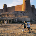 Afghanistan, Herat, 2003. Foto di Steve McCurry