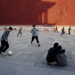 Cina, Pechino, 1997. Foto di Steve McCurry